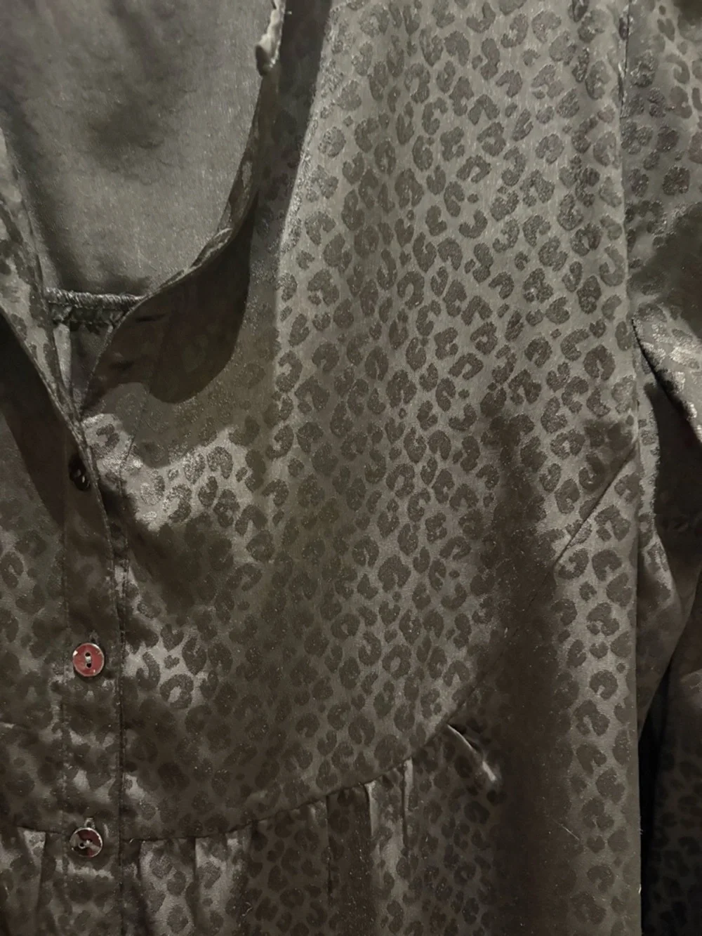 Lilly Pulitzer Black Satin Leopard-Print Blouse - Picture 2 of 3